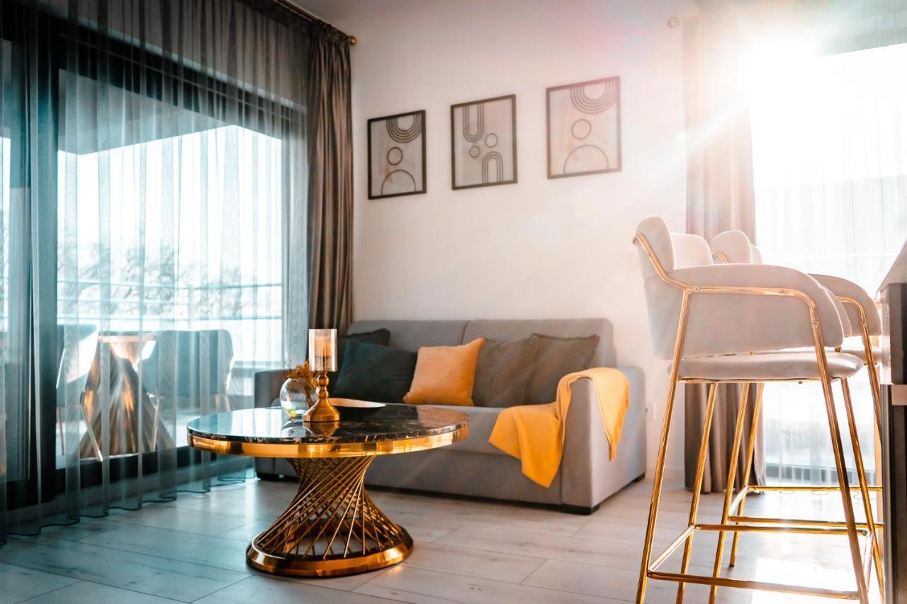 Luxury Family Apartment With Private Parking And Forest View Timişoara Eksteriør billede